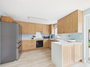 Kitchen- click for photo gallery